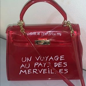 Pre-loved cross body ( excellent condition )